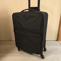 無印良品　半分の厚みで収納できるソフトキャリーケース　81L 黒 6065f52cb7ff6f1718be85d77b9931