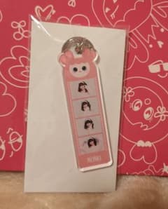 モモ　キーホルダーのサムネイル