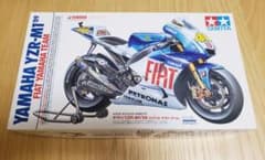 タミヤ　1/12   YZR-M1 2009のサムネイル