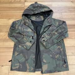 A.P.C. カモフラージュ柄 マウンテンパーカー サイズXSのサムネイル