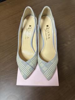 DIANA パンプス 23.5cm 美品のサムネイル