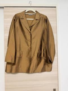 MaxMara ゴールド ボタン付きシルクジャケット イタリア製のサムネイル