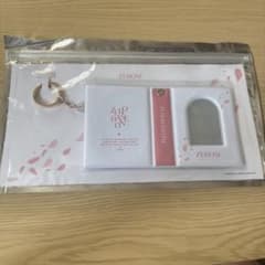 ZEROBASEONE ZEROSE トレカホルダー キーホルダーのサムネイル