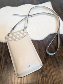 アニヤハインドマーチ I AM A Plastic Bag スマホポーチ 白 アニヤハインドマーチ I AM A Plastic Bag スマホポーチ 白 - メルカリ