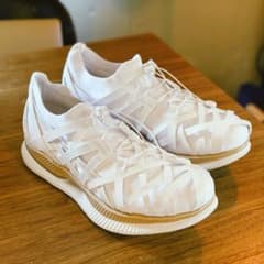 METARIDE AMU（アシックス×隈研吾）のサムネイル