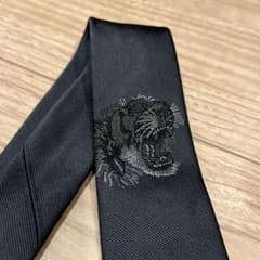 GUCCI ネクタイ トラのサムネイル