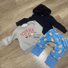 2枚新品　90cm冬服トップス2枚&ズボンセットのサムネイル