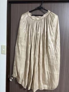 w closet シャイニーサテン×チュール リバーシブル スカート ゴールドのサムネイル