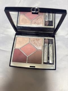 Dior ディオールショウ サンク クルール 823のサムネイル