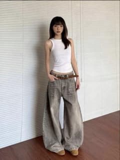デニムパンツのサムネイル