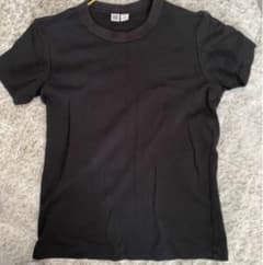 ユニクロ　Tシャツのサムネイル