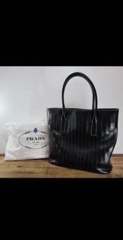 プラダ  メンズ　レザー　トートバッグ　黒(PRADA)のサムネイル