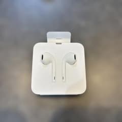 iPhone 付属品　Lightningコネクタ付きホワイトイヤフォンのサムネイル