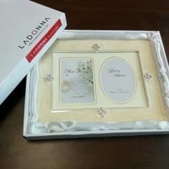 【新品、未使用】LADONNA(ラドンナ)　フォトフレームのサムネイル
