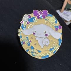 Cinnamoroll ピンバッジ アイスクリームデザインのサムネイル