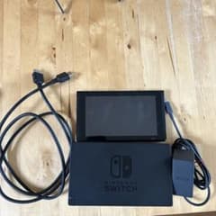 Nintendo Switch 本体と付属品セットのサムネイル