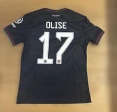 OLISE 17 FCバイエルン ユニフォーム - メルカリ