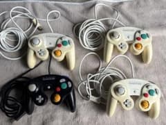 ゲームキューブ 純正コントローラー 4個セットのサムネイル