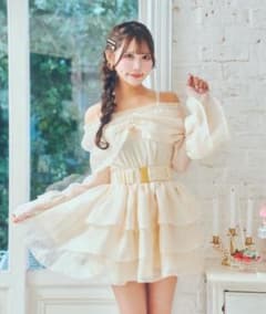 Re❤︎Amour リアムール オフショルシースルーワンピのサムネイル