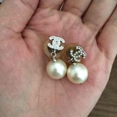 シャネルパール ピアス 正規品のサムネイル