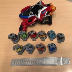 キュレンジャーDXセイザブラスターアンドキュータマ10個セットのサムネイル