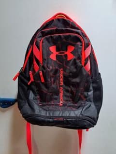 UNDER ARMOUR　アンダーアーマー　リュックのサムネイル