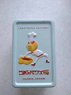 コバトパン工場 クッキー缶 ピンバッヂのサムネイル