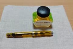 Cheeseさま専用 Pelikan M205 DUO 万年筆 イエローのサムネイル