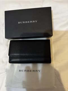 BURBERRY ブラック レザー キーケースのサムネイル