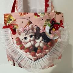 ラブリーねこちゃん コクーントートバッグ コヤンイサムチョン - メルカリ