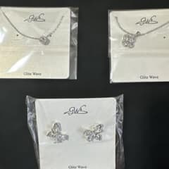 ネックレスとピアス3点セットのサムネイル