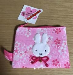 かのんまーま様専用☆ミッフィー☆miffy☆ポケットティッシュのサムネイル