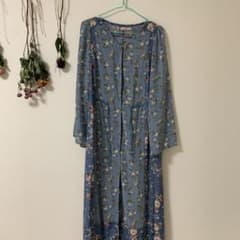 achimama☆★様専用　　花柄 ロングワンピースのサムネイル