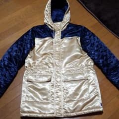 本日最終価格　シュプリーム　ジャケットのサムネイル