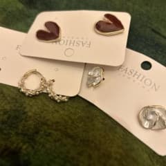 ファッションジュエリー ピアス 3点セットのサムネイル