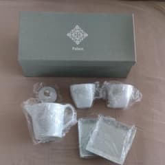 最終値下げ!!Palace(パレス)新品 ティーポット&カップ&ソーサーセットのサムネイル