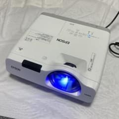 EPSON EB-530 短焦点プロジェクター HDMI対応 動作品 EPSON EB-530 短焦点プロジェクター HDMI対応 動作品 - メルカリ