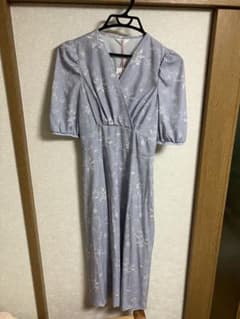 ✨タグ付き✨ラベンダーフラワープリントワンピースのサムネイル