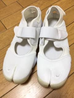 NIKE AIR RIFT ホワイトのサムネイル