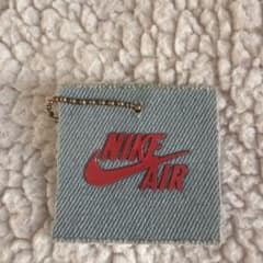 NIKE AIR デニムキーホルダー(AJ1 デニム付属品のみ)のサムネイル
