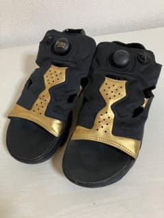 Reebok⭐︎インスタポンプフューリー⭐︎ブラックゴールド⭐︎24.0