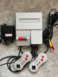 ニューファミコン各種ソフト付きのサムネイル