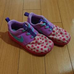 yunaママ様専用☆NIKE スニーカー 18.5センチのサムネイル