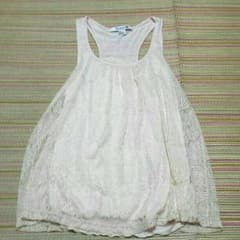 Forever21*ベージュ*トップスのサムネイル