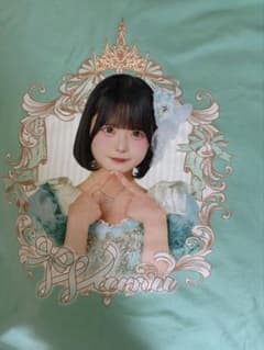 ドレスコード 早坂わむ Tシャツ【最終値下げ】のサムネイル