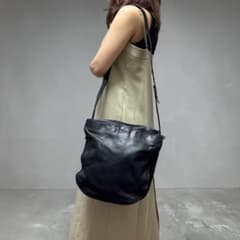 LOEWE ロエベ アナグラム ショルダーバッグ ナッパレザー 斜めがけ可能 