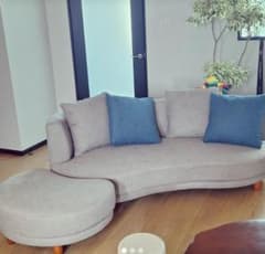 仙台 直接引き取り限定 曲線デザイン ソファ オットマン付き - メルカリ