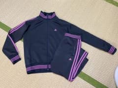 [大幅値下げ中！！]adidas ジャージ　上下セットのサムネイル