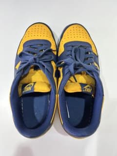Nike イエロー/ネイビー スニーカーのサムネイル