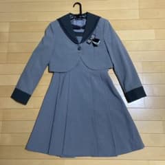 卒業式用スーツ　グレーのサムネイル